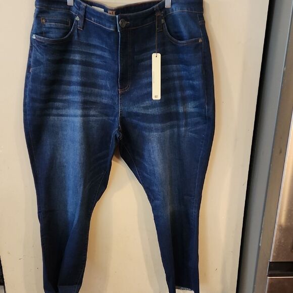 Kut from the Kloth Relaxed Blue Jeans with Stretch Size 20W NWT - Picture 1 of 6